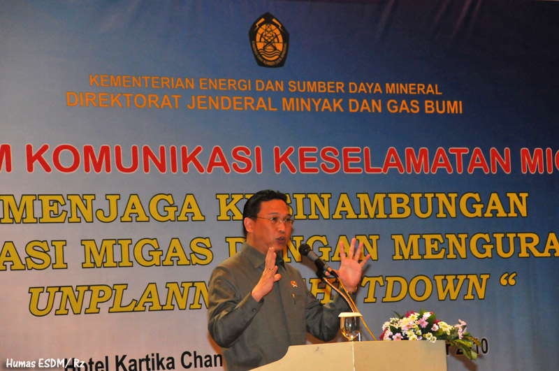 MESDM Membuka Acara Forum Komunikasi Operasi Keselamatan Operasi Migas 2010